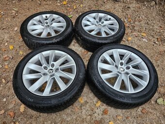 Zimní sada originálních Alu disků Škoda STRATOS –7Jx17“ - 6