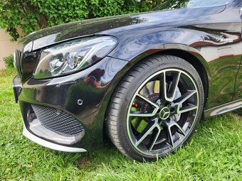 Mercedes Benz amg c43 - 6