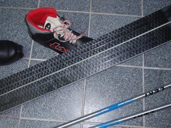 SET BĚŽKY TECNO 147 CM+HŮLKY 120 CM+BOTY VEL.36,5 - 6