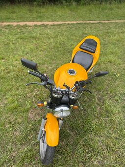 Hyosung GT 125 Comet - spolehlivá a stylová motorka - Brno - 6