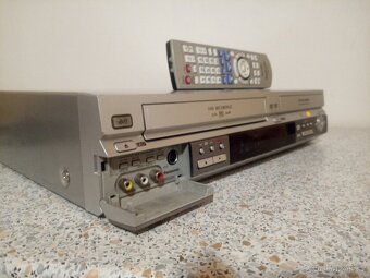 VHS/DVD rekordér Panasonic DMR-ES30 - 6
