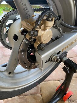 Honda Hornet 600, r.v.2006 - 6