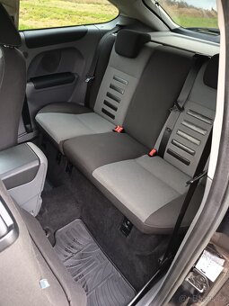 Ford Focus 1.8tdci 3dv - 6