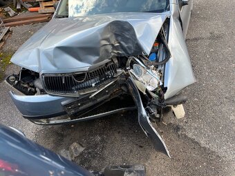 Skoda fabia 1 1,2i 2003 - 6