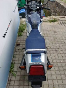 Honda VF 1000 F 1987 - 6