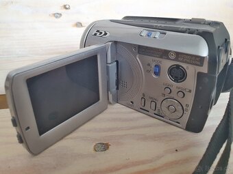 JVC GZ-MG20 - pravděpodobně - 6