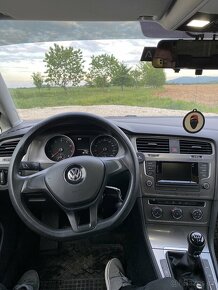 Volkswagen Golf 7 - 6