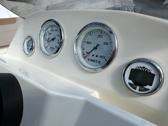 QUICKSILVER Activ 475 aXESS + MERCURY F 40 EFI ELPT záruka 5 - 6