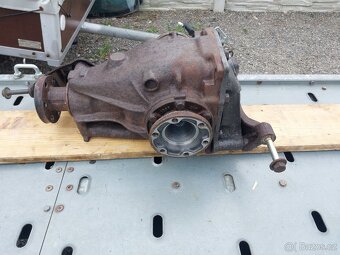 BMW samosvor 3,91 - 6