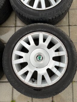 Originální ALU Škoda 5x112 R16 - letní pneu 6mm - 6