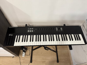Native Instruments Komplete Kontrol S61 MK1 midi kontroler - - 6