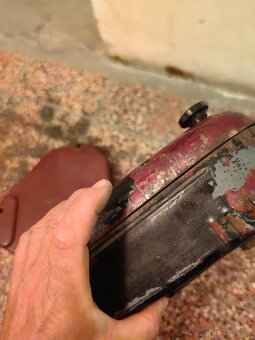 Jawa perak kastliky komunista - 6