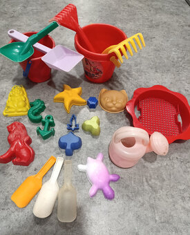 hasiči, přilby, kytara, mlýnek - 6