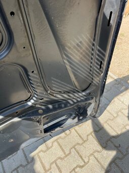 Kapota bmw e38 - 6