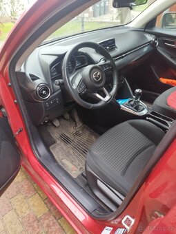 Mazda 2 - 6