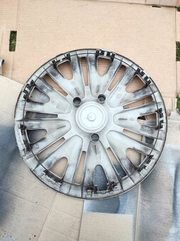 2 kusy poklice Volkswagen Golf VI. (15") - 6