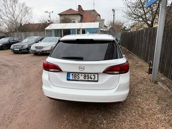 Opel Astra SPORTS TOURER plus - 6