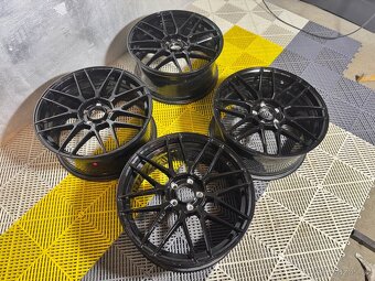 Motec mcr3 - 6