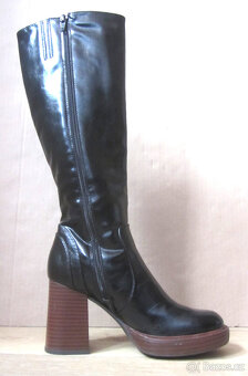 Černé stylové kozačky na podpatku 37 - 6