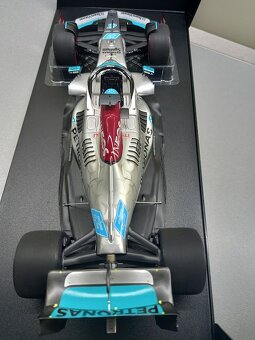F1 MERCEDES W13 RUSSELL 1.WIN GP BRAZIL 2022 MINICHAMPS 1:18 - 6