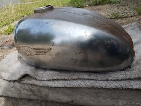 Jawa -ČZ nádrže - 6