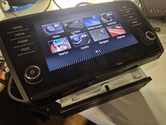 MIB2 Škoda Amundsen s Carplay a Android Auto,DAB - 6