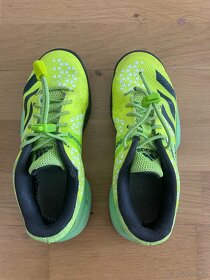 Prodám dětské sálové boty zn. Adidas - 6