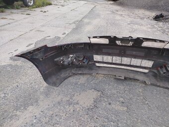 Seat Toledo 1L – přední nárazník s mlhovkami a maskou - 6