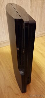 Playstation 3 + 2 ovladače + hry - 6