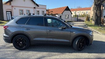 Volkswagen touareg 3,0tdi 170kw - 6