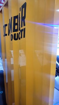 Kovová stěna a podstavec na motocykl Ducati Scrambler - 6