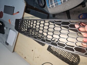 Honey comb mřížky VW Golf 4 nárazník - 6