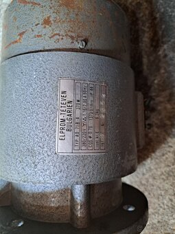 ELEKTROMOTORY  3fáz/400V + převodovka - 6
