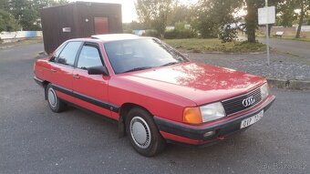 Audi 100 C3 1986 1.8 pěkný stav bez koroze - 6