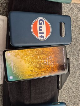 Prodám Samsung s10e v krasnem stavu, ppne funkcni, žlutý - 6