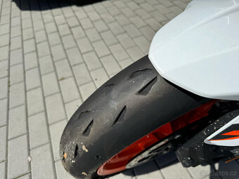 KTM 890R DUKE – TOP STAV najeto pouze 1 750 km - 6