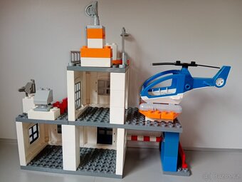 Lego Duplo policejní stanice - 6