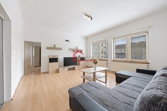 Pronájem, byt 4+1 Hodonín, Zámecká, centrum, cihlový, částeč - 6