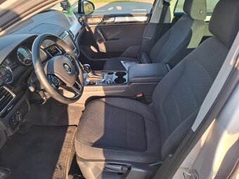 VW Touareg 3.0 TDI Klima Alu Tažné Model Model 2011.-- - 6