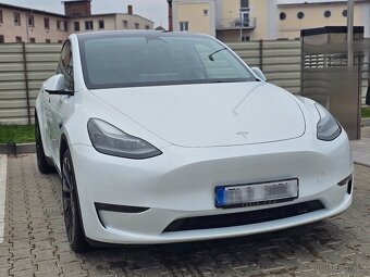 Tesla Model Y Performance - 6