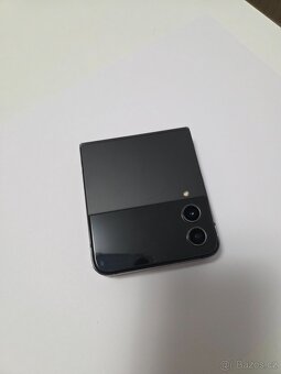 Prodám Samsung Galaxy Z Flip 4 5G 512 GB - 6