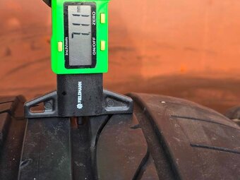 Letní Bridgestone 255/40/20 - 6