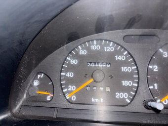Suzuki Grand Vitara 2,0 V6 100 KW, rok 1997 - 6
