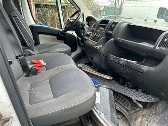 Citroen Jumper 2.2hdi 96kw. rv.13 havarovaný - 6