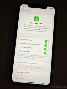 Apple iPhone XR 64GB, Black - 6