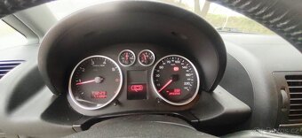 Audio A2 1.4i - 6
