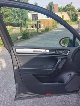 VW Touareg 3.0 TDi V6 R-line - 6