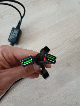 USB zásuvka na moto - 6