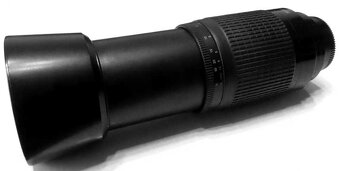 Nikon D70 a vše, co je na obrázku - 6