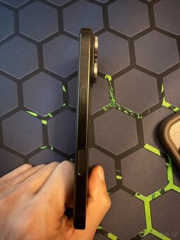 iPhone 16 pro 256 - 6